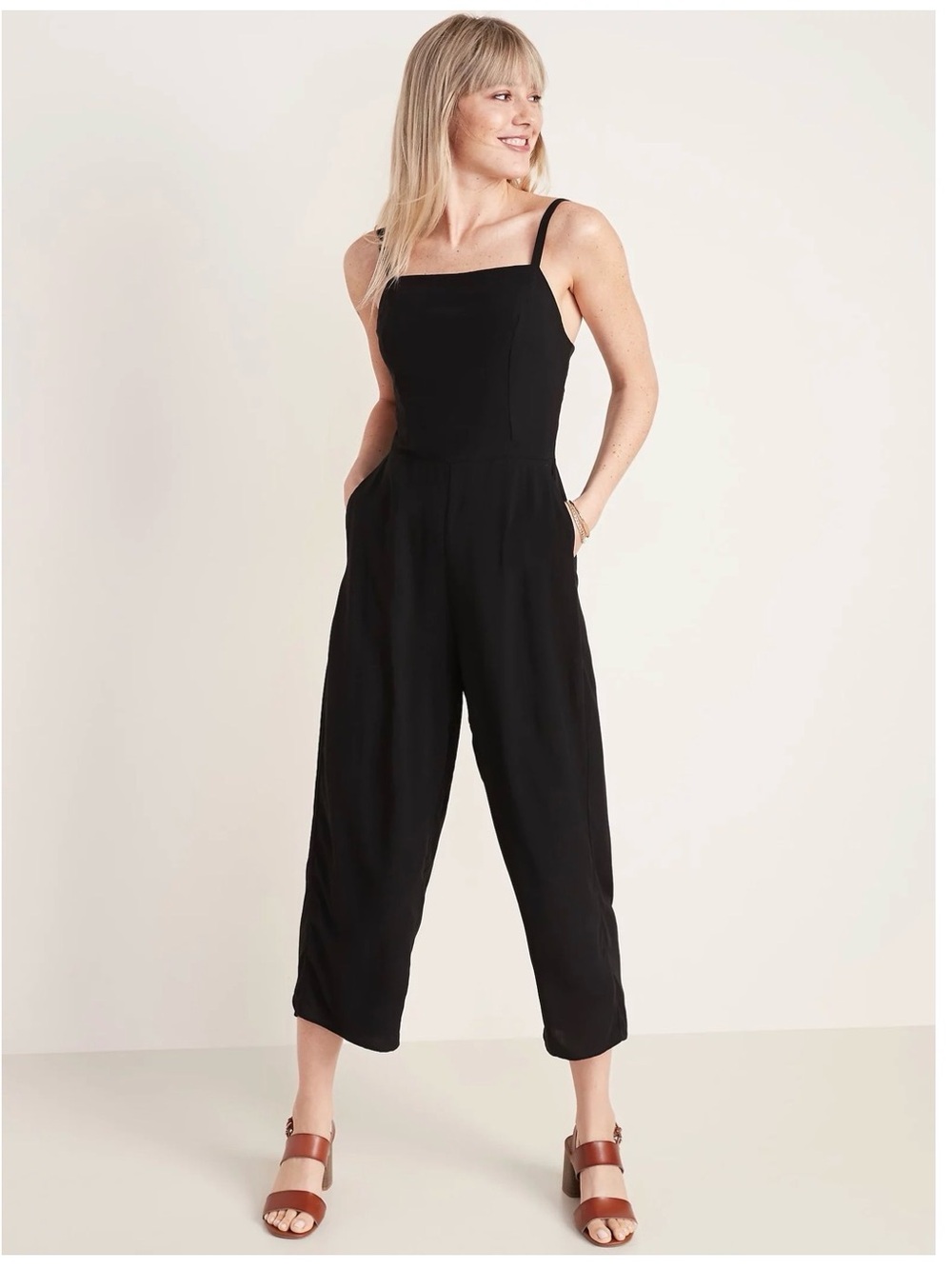 Old navy Square-Neck
Wide-Leg Jumpsuit
